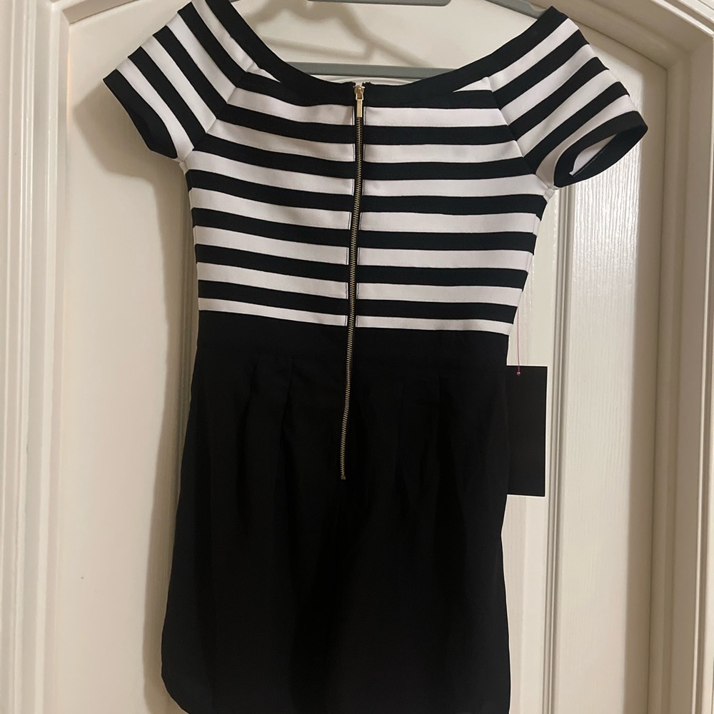 Bebe off the shoulder stripe romper. - Picture 2 of 3